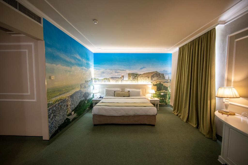 Hotel Adriatik دوريس - بعيون عربية