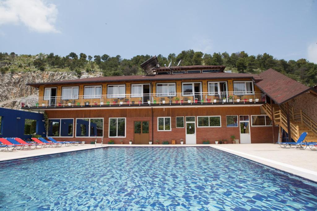 Hotel Buna Park شكودرا - بعيون عربية
