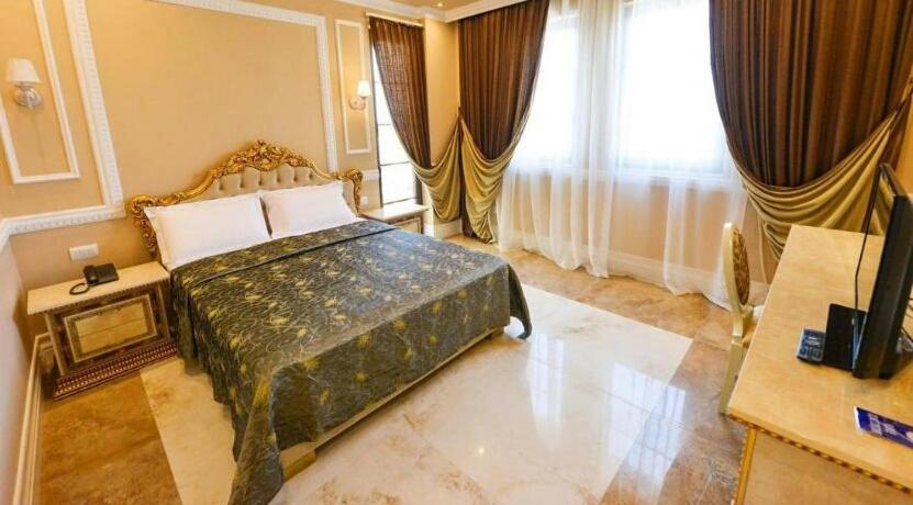 Hotel Luani Arte شكودرا - بعيون عربية