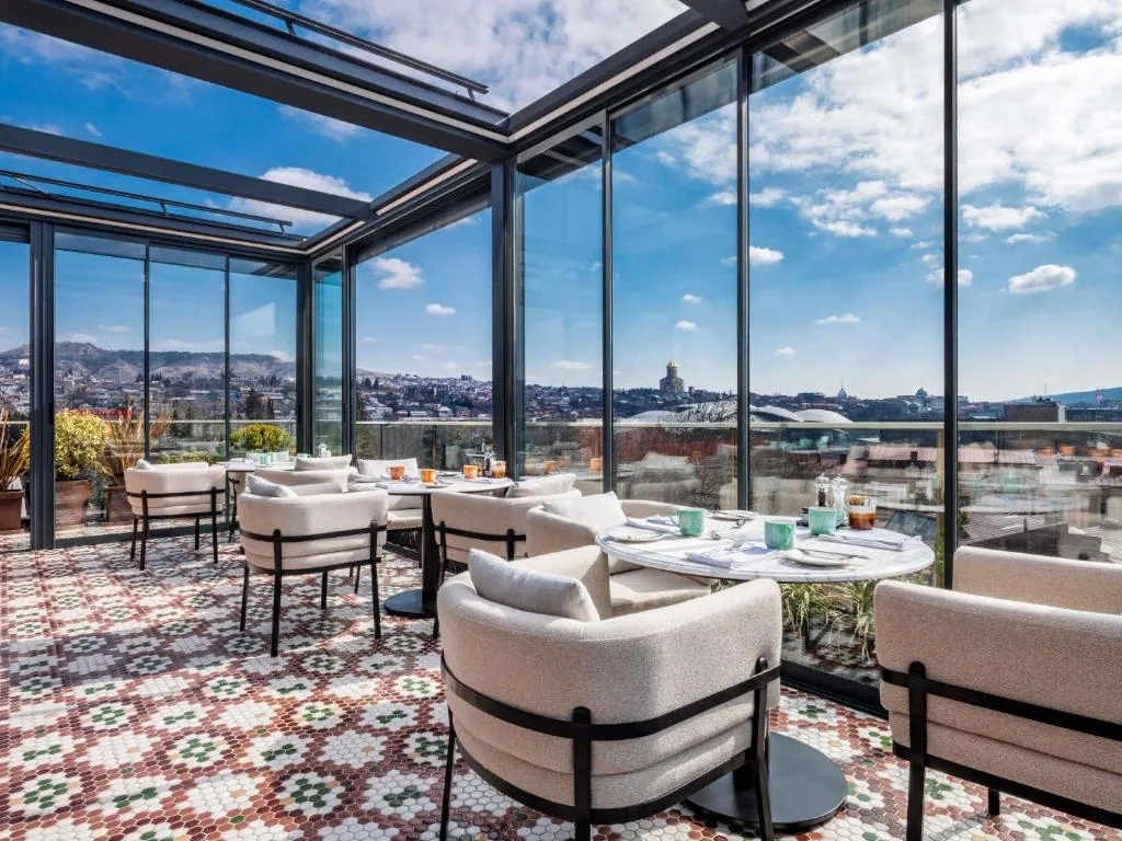 صورة swissotel3 من بعيون عربية للسياحة والسفر