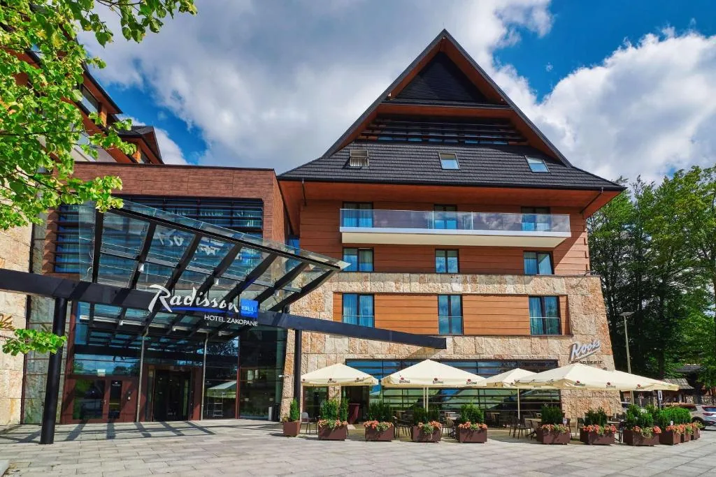 صورة radisson1 من بعيون عربية للسياحة والسفر